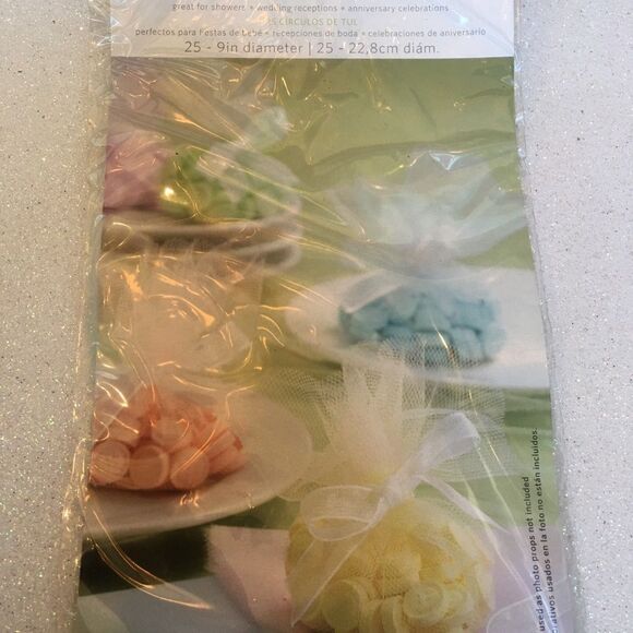 TULLE & Heart Confetti perfect for party table decor! - Picture 4 of 10